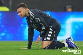 引得全场欢呼！末节剩4分钟森林狼大比分领先 英格尔斯登场